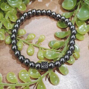 2/$20-Metallic beaded bracelet- New